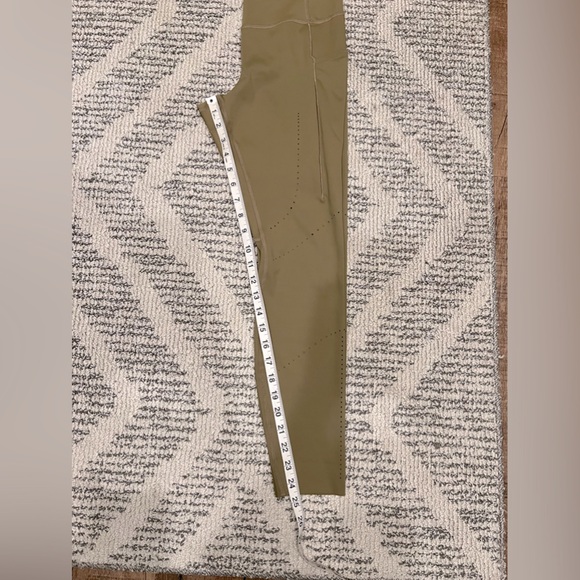 Brooks Run Happy Leggings - Picture 10 of 14